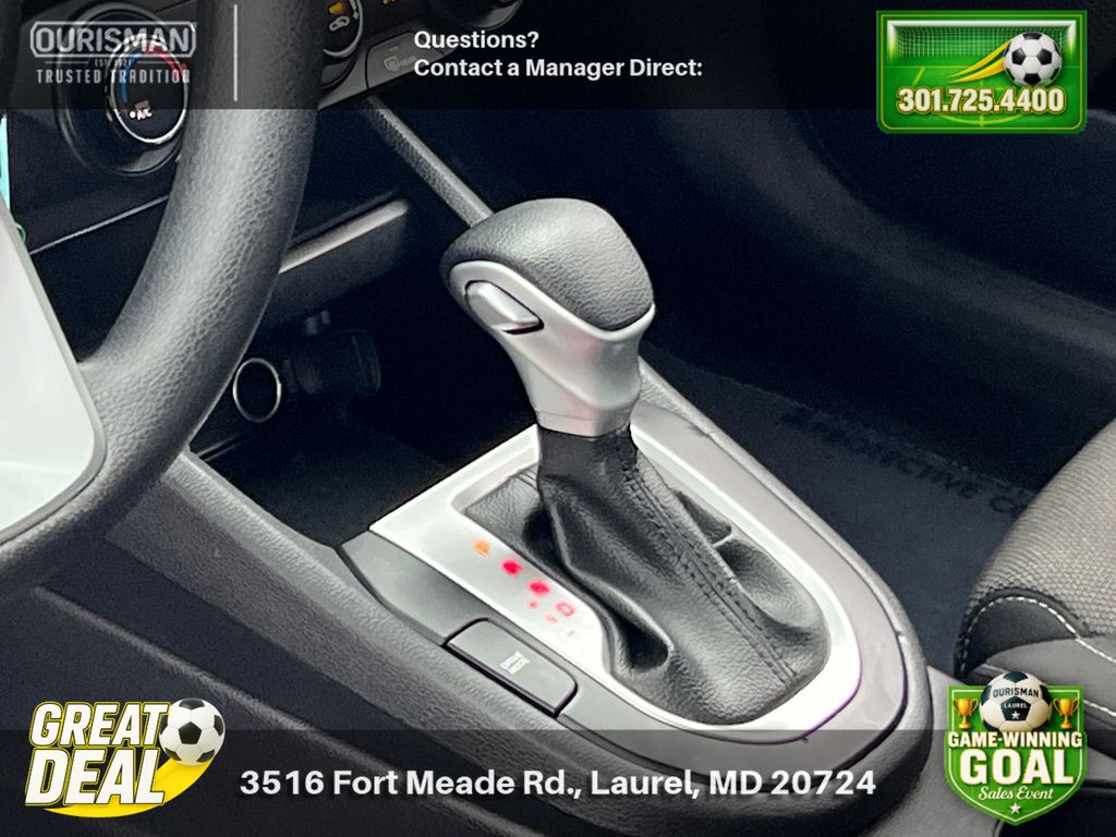 2023 Kia Forte LXS - Photo 16