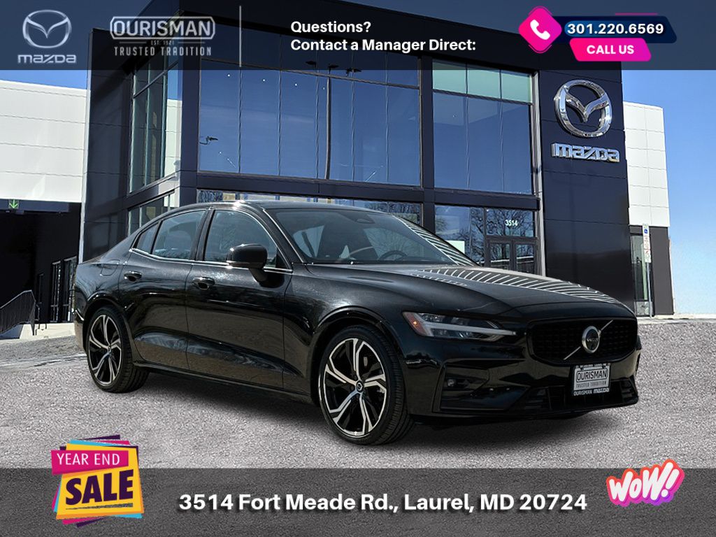 2024 Volvo S60 Plus's photo