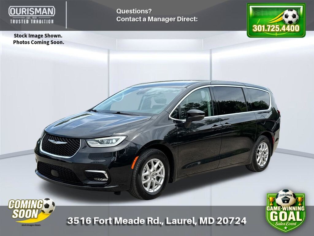 Used 2023 Chrysler Pacifica Touring L Van Passenger Van