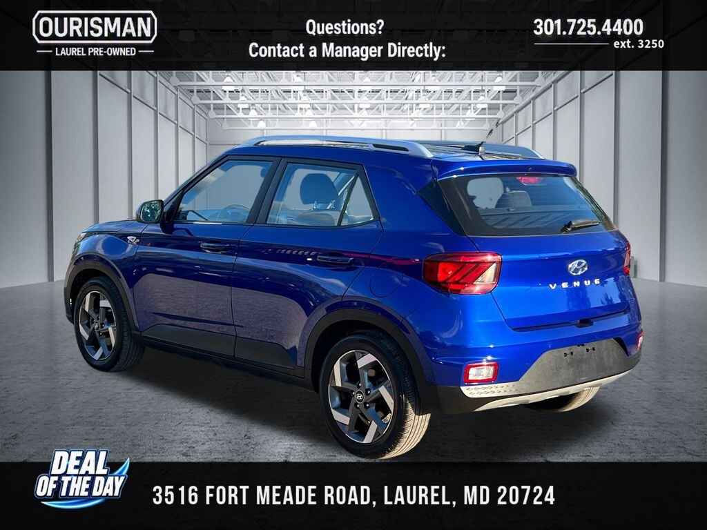 Used 2025 Hyundai Venue SEL SUV