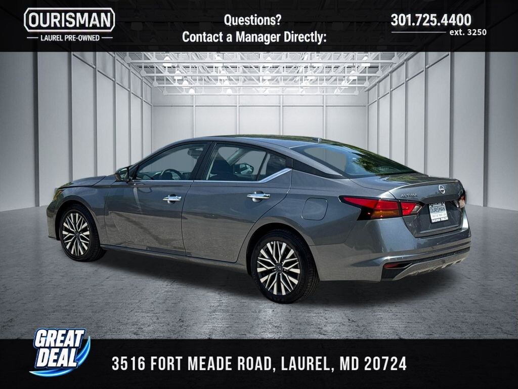 Used 2025 Nissan Altima SV Sedan