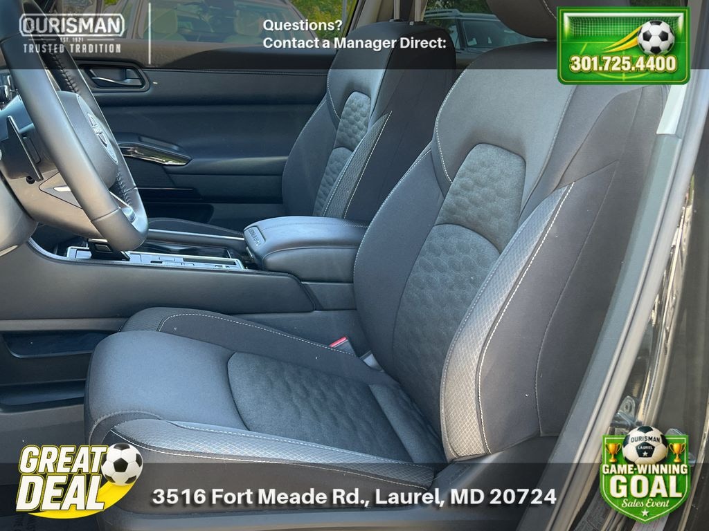 Used 2025 Nissan Pathfinder SV SUV