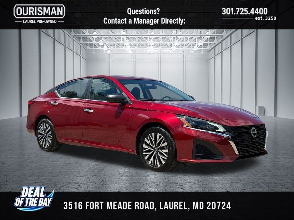 Used 2025 Nissan Altima SV Sedan