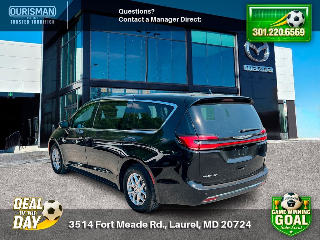 Used 2024 Chrysler Pacifica Touring L Van Passenger Van