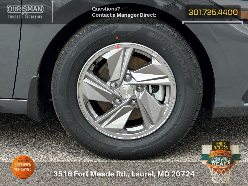 Used 2025 Hyundai Elantra SE Sedan