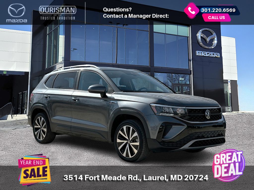 2024 Volkswagen Taos SE's photo