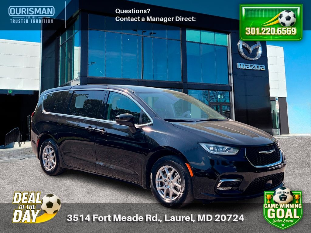 Used 2024 Chrysler Pacifica Touring L Van Passenger Van