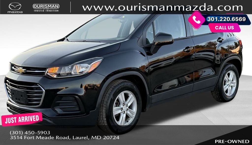 2019 Chevrolet Trax LS photo 3