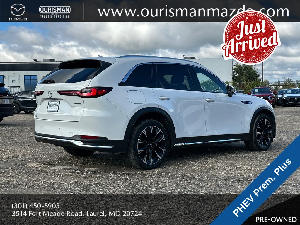 2024 Mazda CX-90 Plug-in Hybrid Premium Plus photo 2