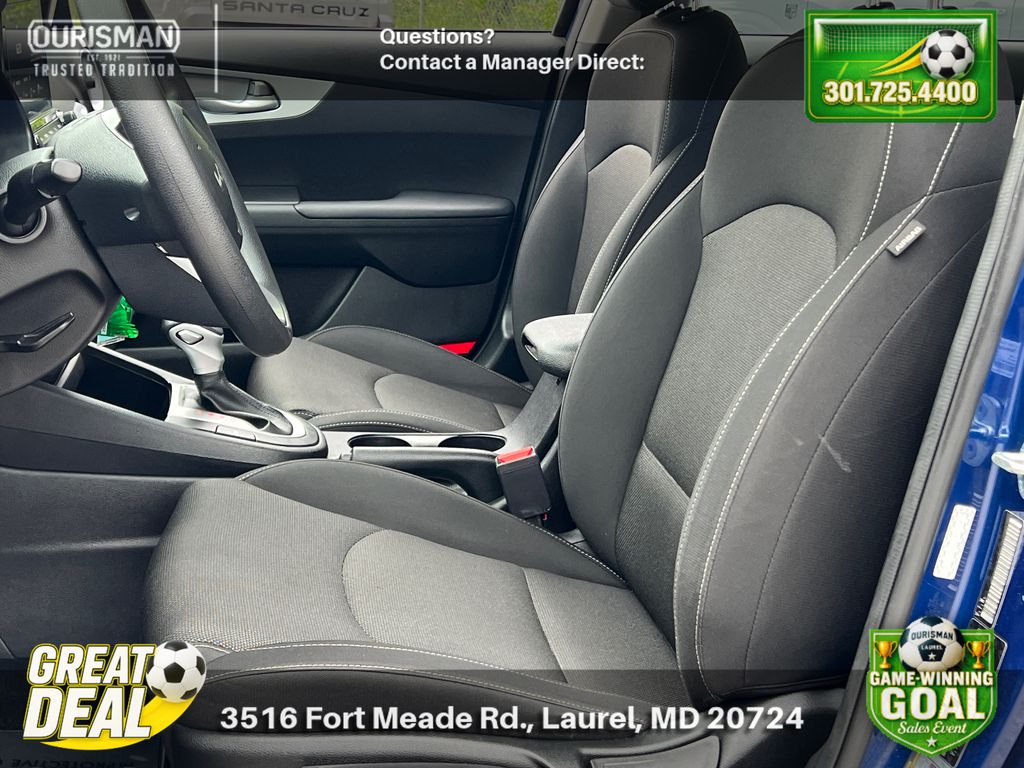 2023 Kia Forte LXS - Photo 6