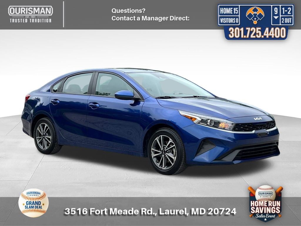 2023 Kia Forte LXS AT's photo