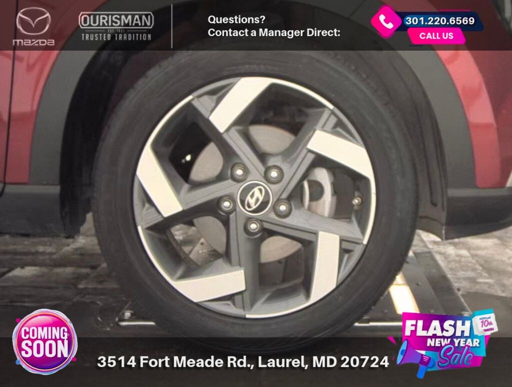 Used 2024 Hyundai Venue SEL SUV