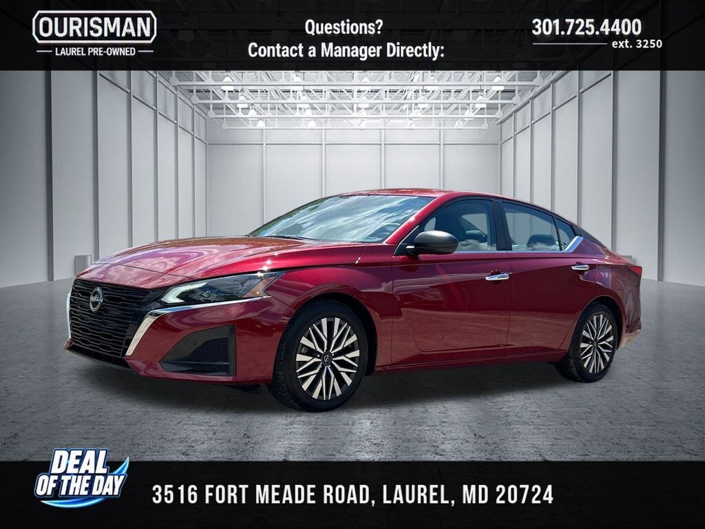 Used 2025 Nissan Altima SV Sedan