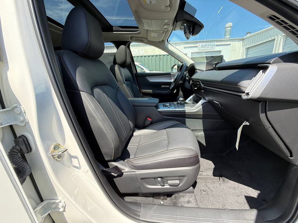 2026 Mazda CX-90 Premium Package - Photo 28