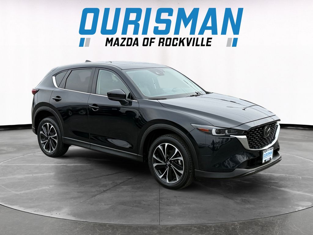 2022 Mazda CX-5 S Premium package's photo