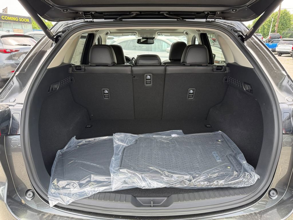 2025 Mazda CX-5 S Preferred package - Photo 17