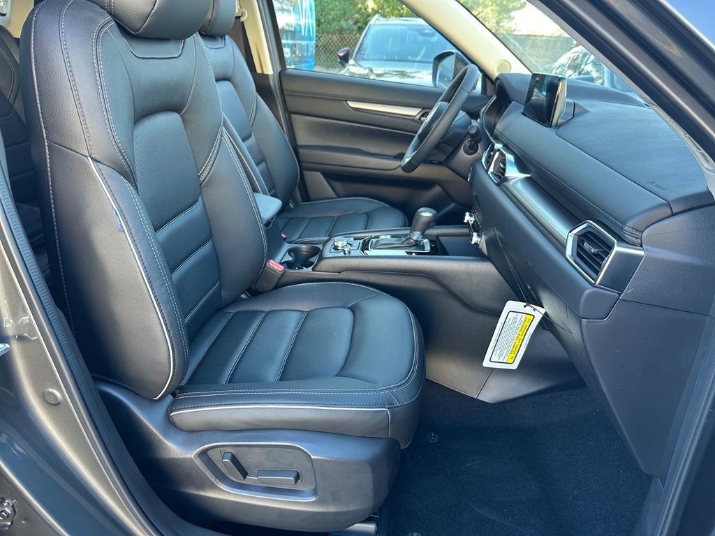 2025 Mazda CX-5 S Preferred package - Photo 22