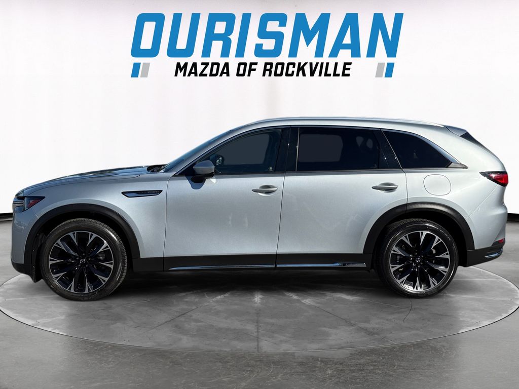 2024 Mazda CX-90 Premium photo 3