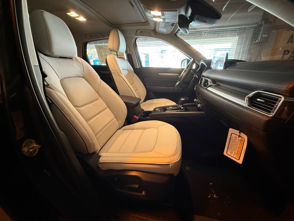 2025 Mazda CX-5 S Preferred package - Photo 23