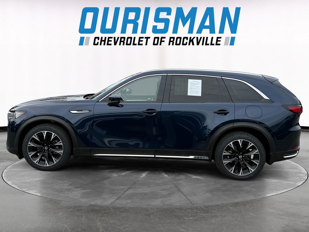 2024 Mazda CX-90 Premium photo 2