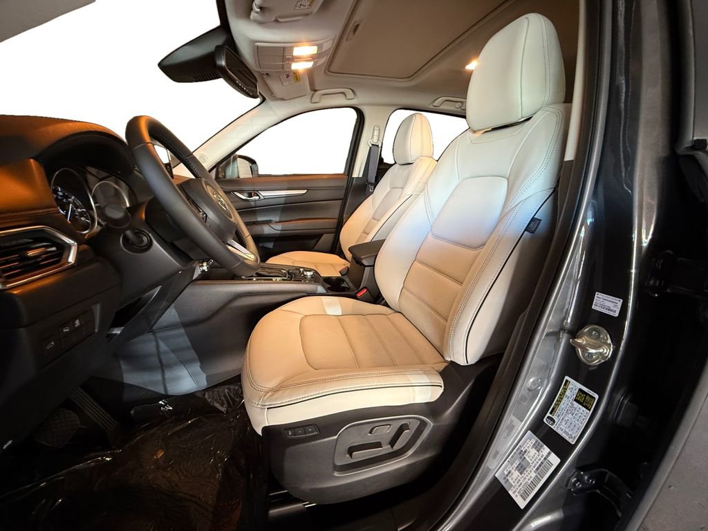 2025 Mazda CX-5 S Preferred package - Photo 9