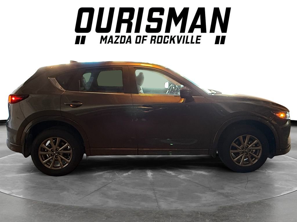 2025 Mazda CX-5 S Preferred package - Photo 7