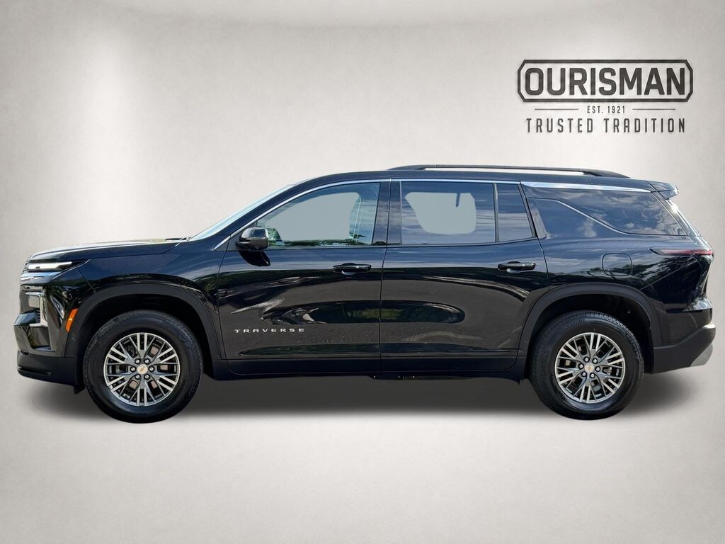 Used 2024 Chevrolet Traverse LT SUV