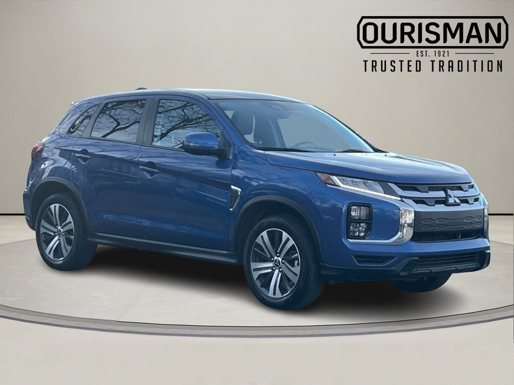 2024 Mitsubishi Outlander Sport SE's photo