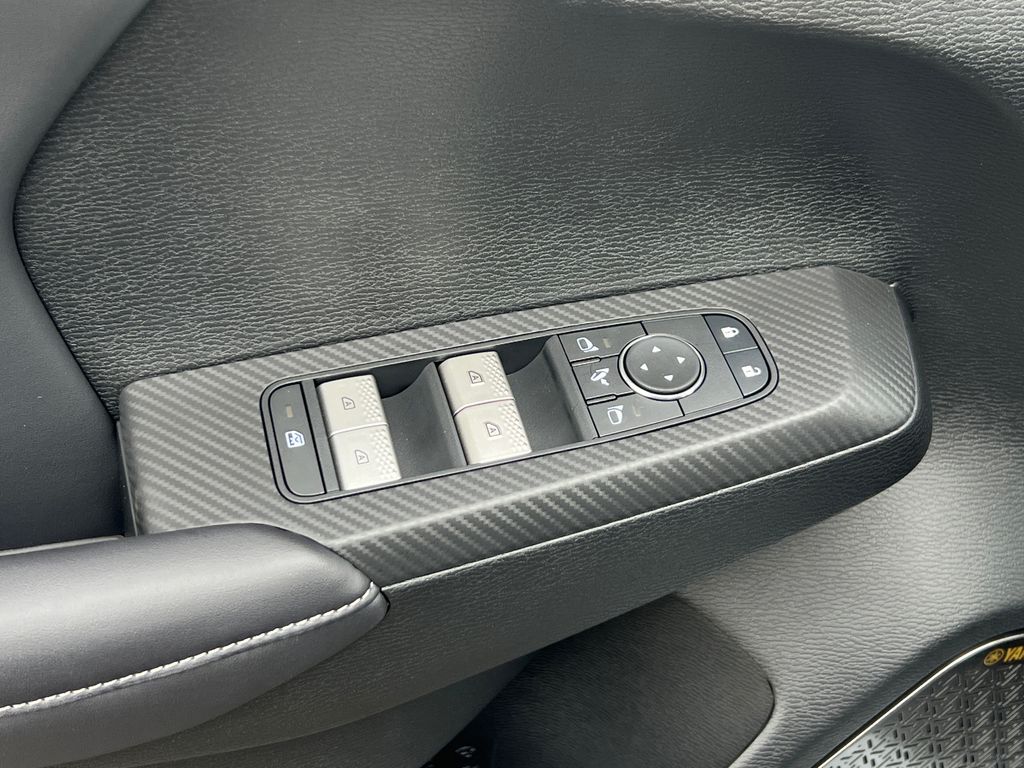 2026 Mitsubishi Outlander SE - Photo 16