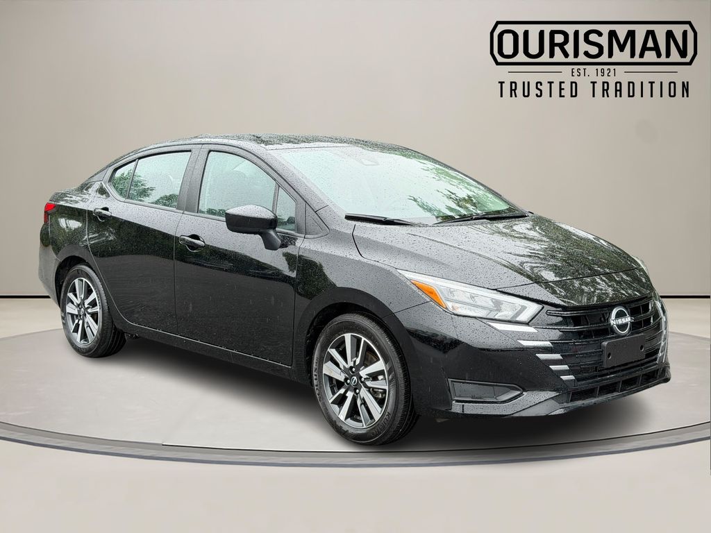 2025 Nissan Versa 1.6 SV CVT's photo