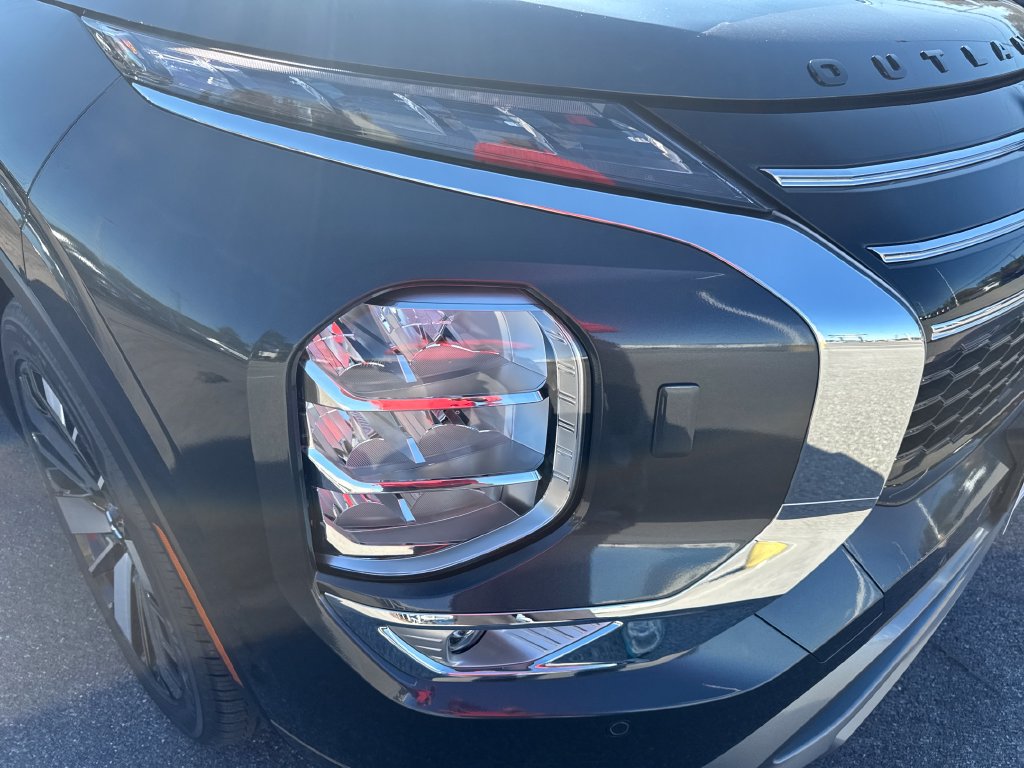 New 2026 Mitsubishi Outlander Plug-In Hybrid SEL SUV