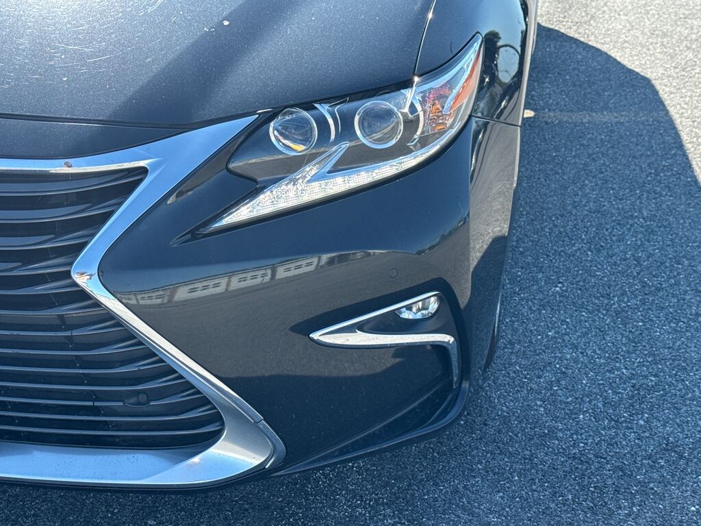 Used 2018 Lexus ES 350 Sedan