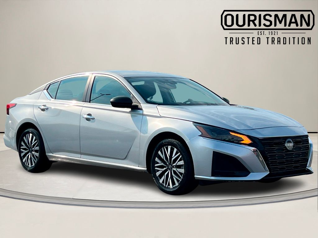 2024 Nissan Altima SV