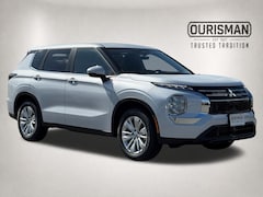 2026 Mitsubishi Outlander ES SUV