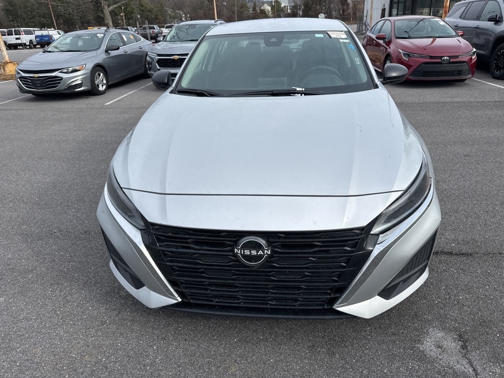 2024 Nissan Altima SV