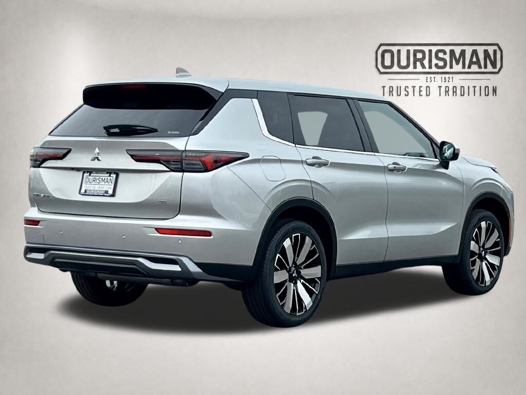 New 2026 Mitsubishi Outlander SE SUV