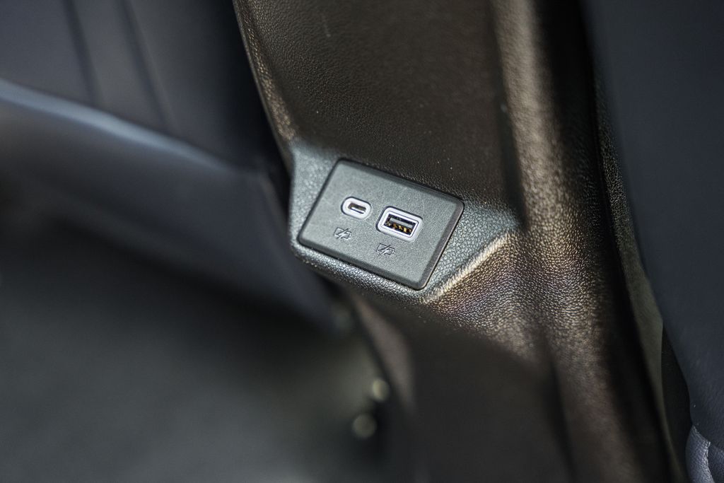 2022 Chevrolet Bolt EUV LT - Photo 32