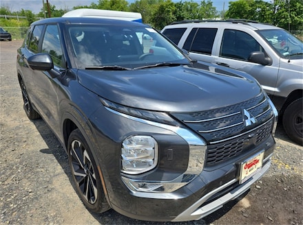 2024 Mitsubishi Outlander SE SUV