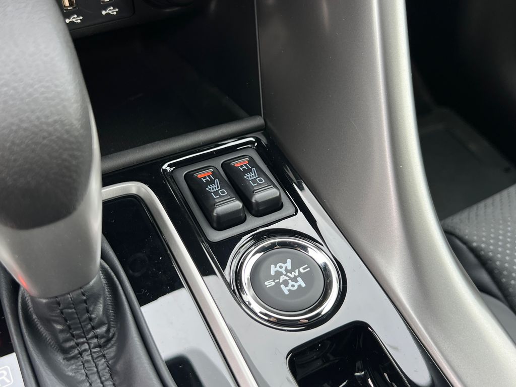 2026 Mitsubishi Eclipse Cross Black Edition - Photo 24