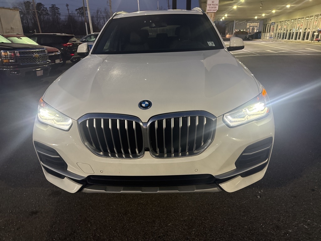 2022 BMW X5 45e's photo