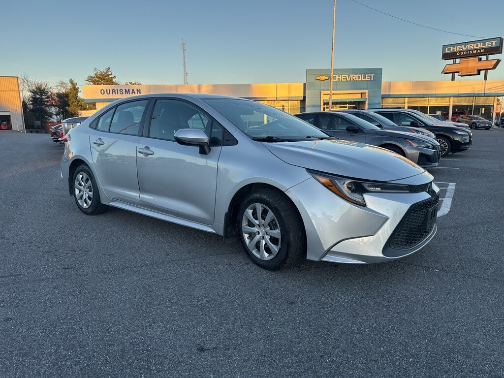 Used 2021 Toyota Corolla LE Sedan