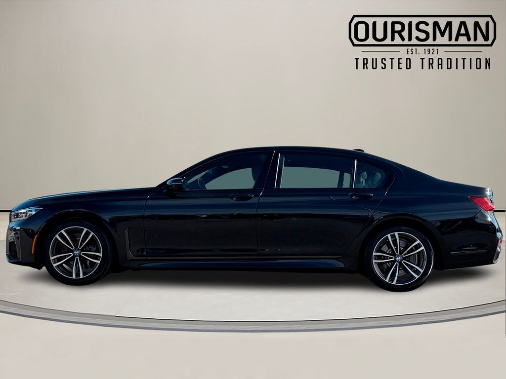 Used 2022 BMW 740i xDrive Sedan