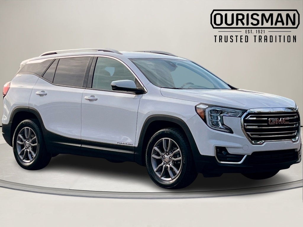 2024 GMC Terrain SLT's photo