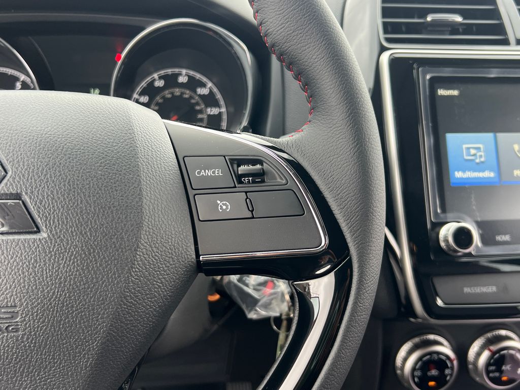2025 Mitsubishi Outlander Sport LE - Photo 27