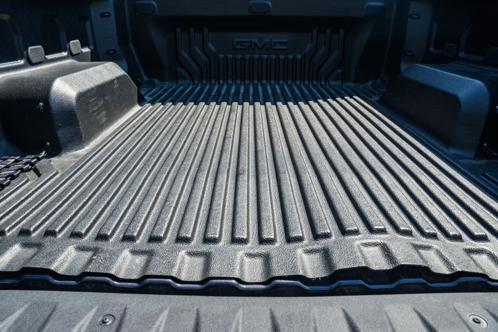 2024 GMC Sierra 1500 Elevation - Photo 10