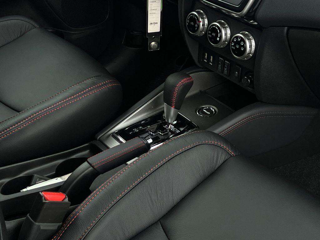 2025 Mitsubishi Outlander Sport LE - Photo 12