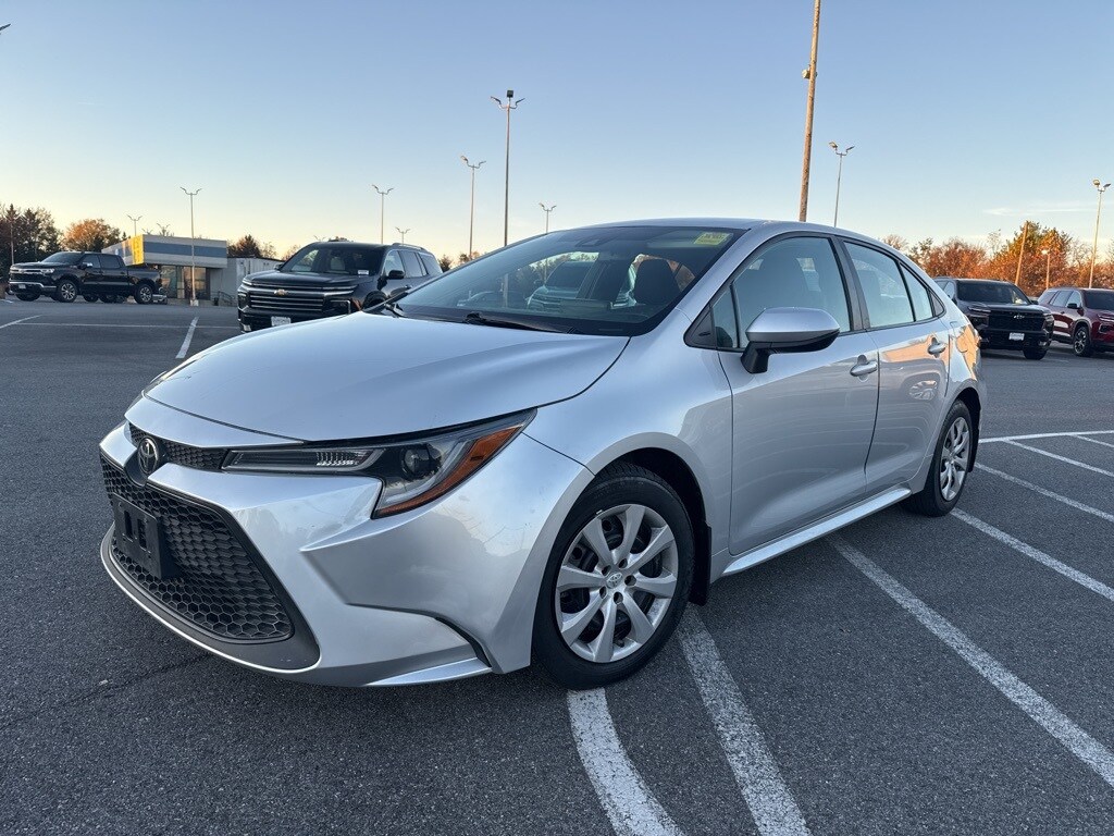 Used 2021 Toyota Corolla LE Sedan