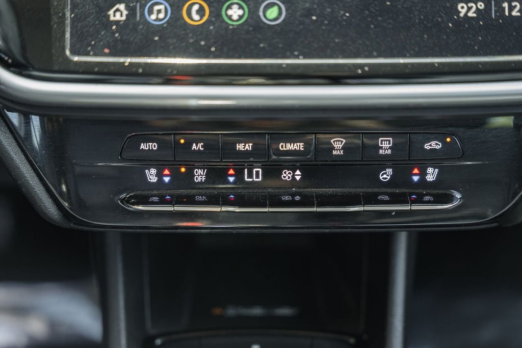 2022 Chevrolet Bolt EUV LT - Photo 21