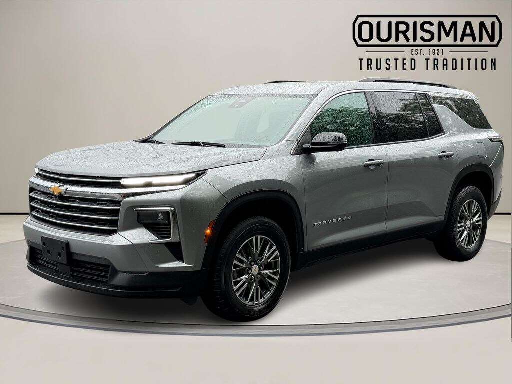 Used 2024 Chevrolet Traverse LT SUV