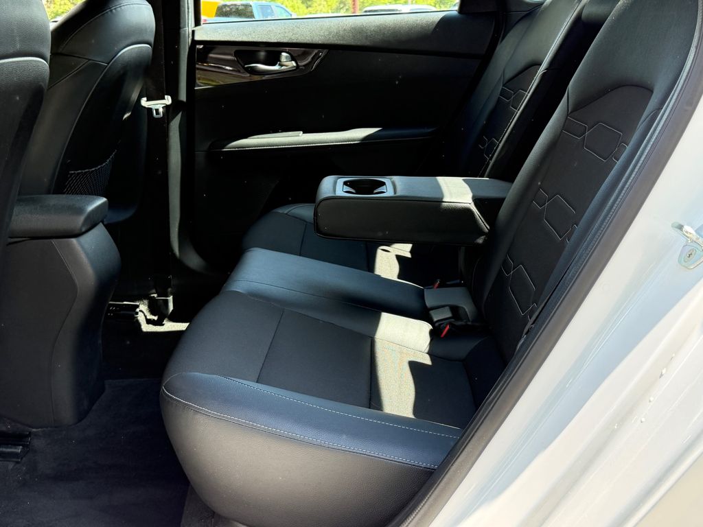 2022 Kia FORTE GT-Line - Photo 14